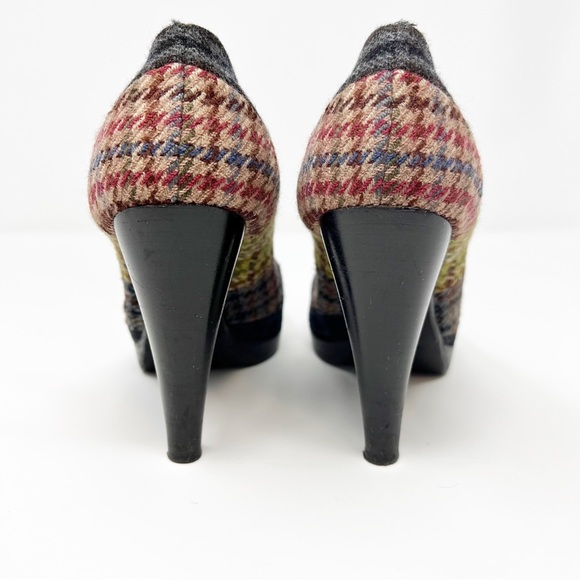 Miu Miu Green Red Patchwork Tweed Heels Shoes Size 7.5 - Picture 3 of 9